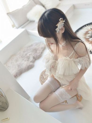 岳彩晶