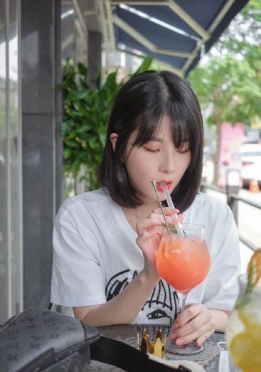 人生若只初相见