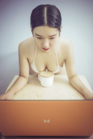 爱丫爱丫在线观看免费高清电视剧