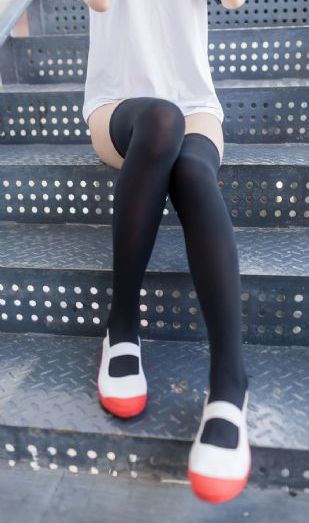 牧羊少女桃花源