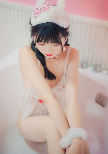 局长揉着秘书的双乳h文电影