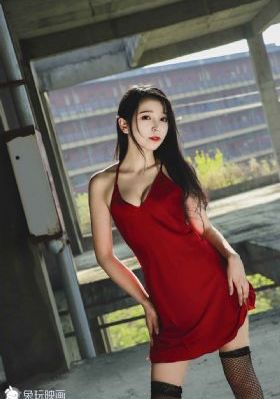 意大利多娜泰拉三点