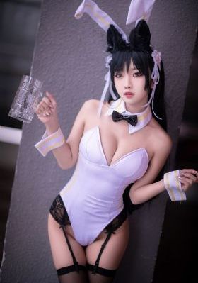 假正经